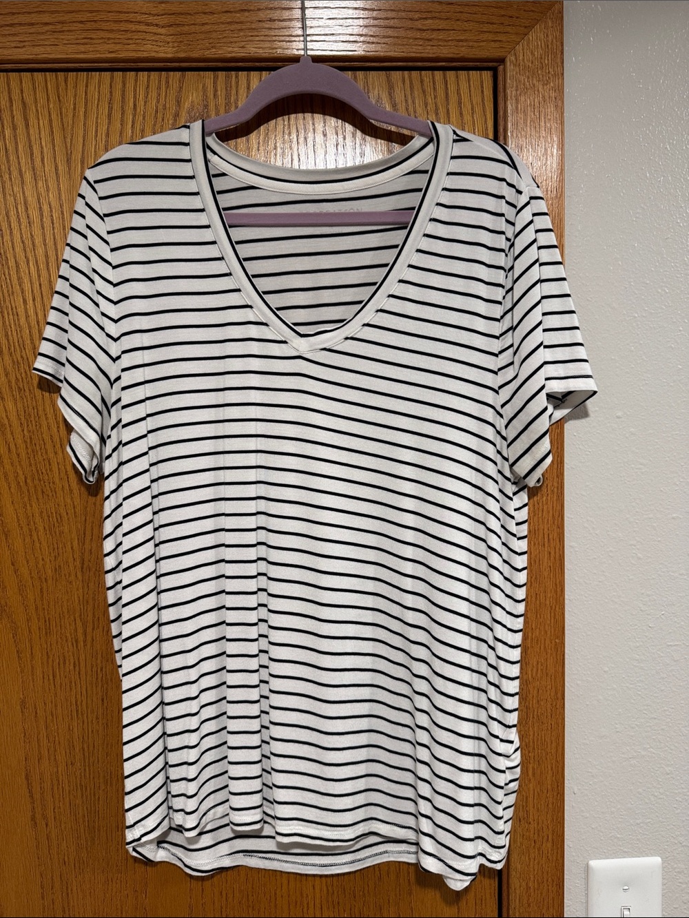 Recreation Striped V-Neck Short Sleeve Tee - Black & White